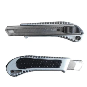ALUMINIOWY NÓŻ DO TAPET METALOWY 18mm z łamanym ostrzem - obrazek 4
