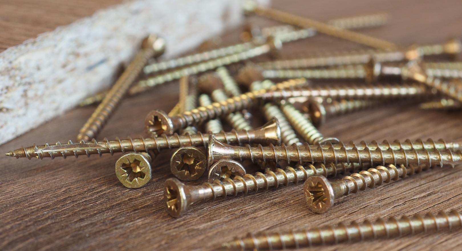 długie wkręty do drewna ocynkowane